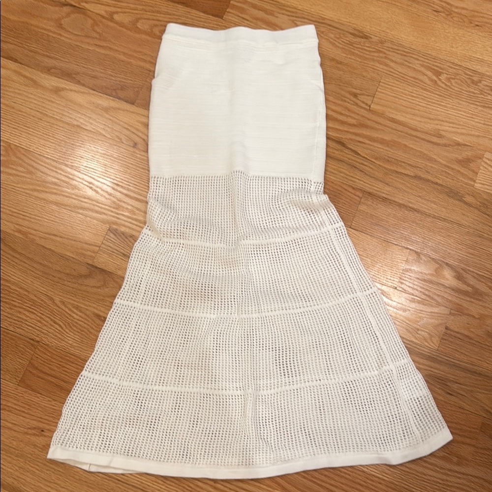 RNWY Elegant White Knit Tube Dress Size S